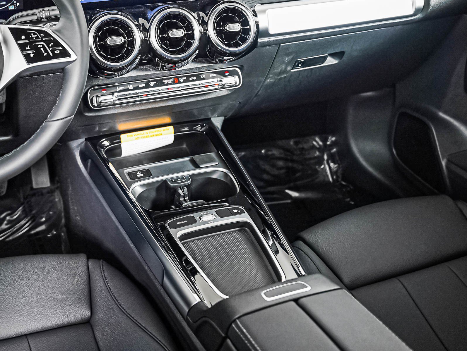 New 2026 Mountain Grey Metallic Mercedes-Benz GLB 250 image 15