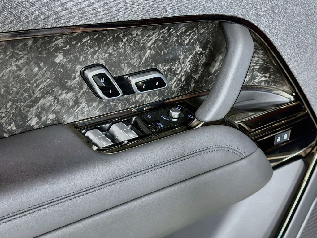 Certified Used 2024 Gray Land Rover Dynamic SE image 18