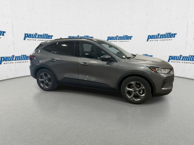 Certified Used 2025 Gray Ford ST-Line image 13