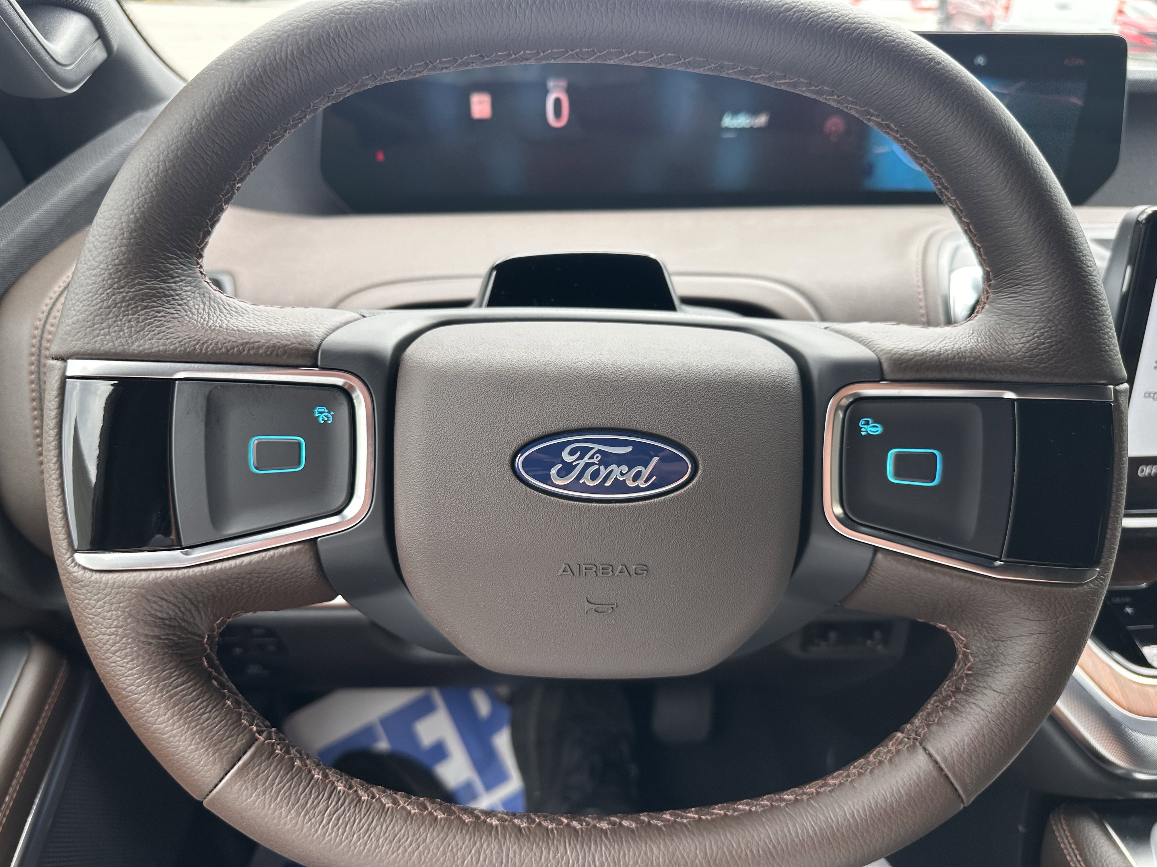 New 2026 Star White Metallic Tri-Coat Ford King Ranch® image 22