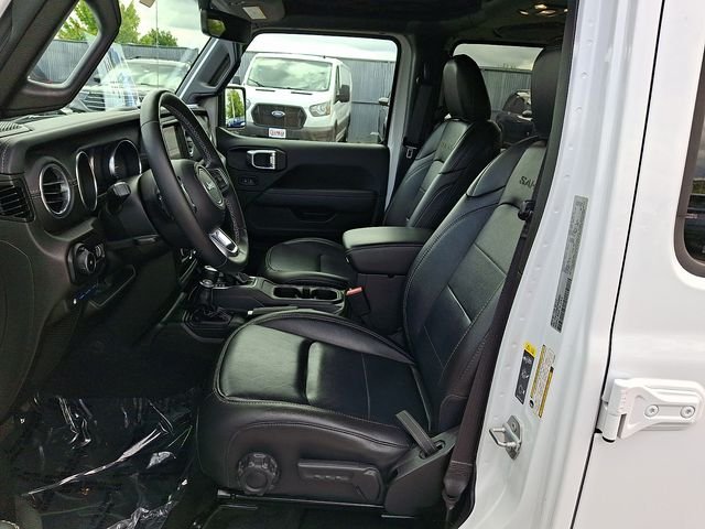 Used 2023 White Jeep Sahara 4xe image 13