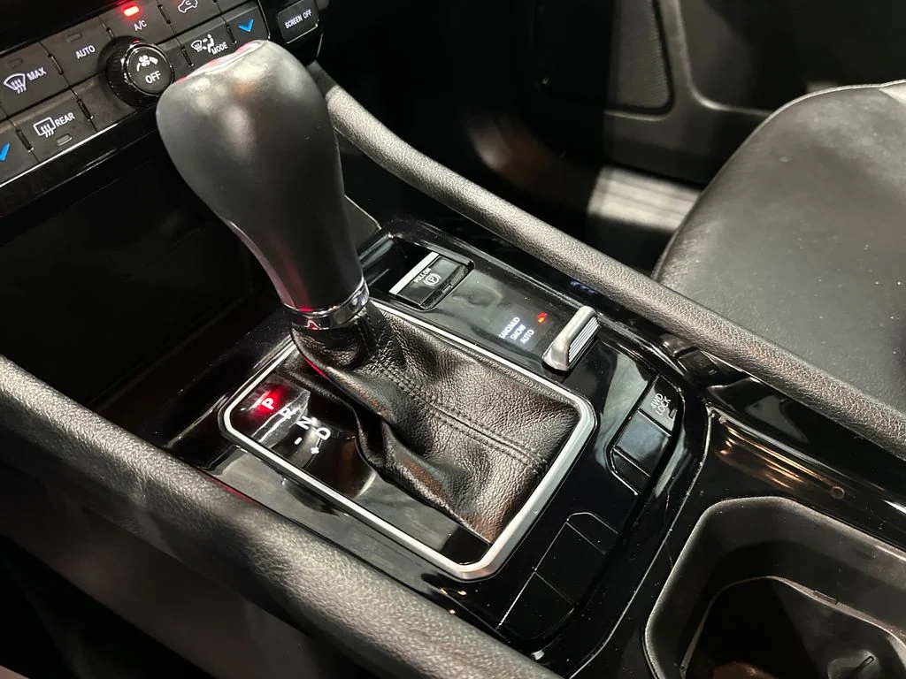 Used 2024 Red Jeep Limited image 23