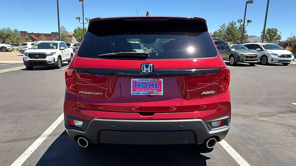 Used 2024 Radiant Red Metallic II Honda EX-L image 4