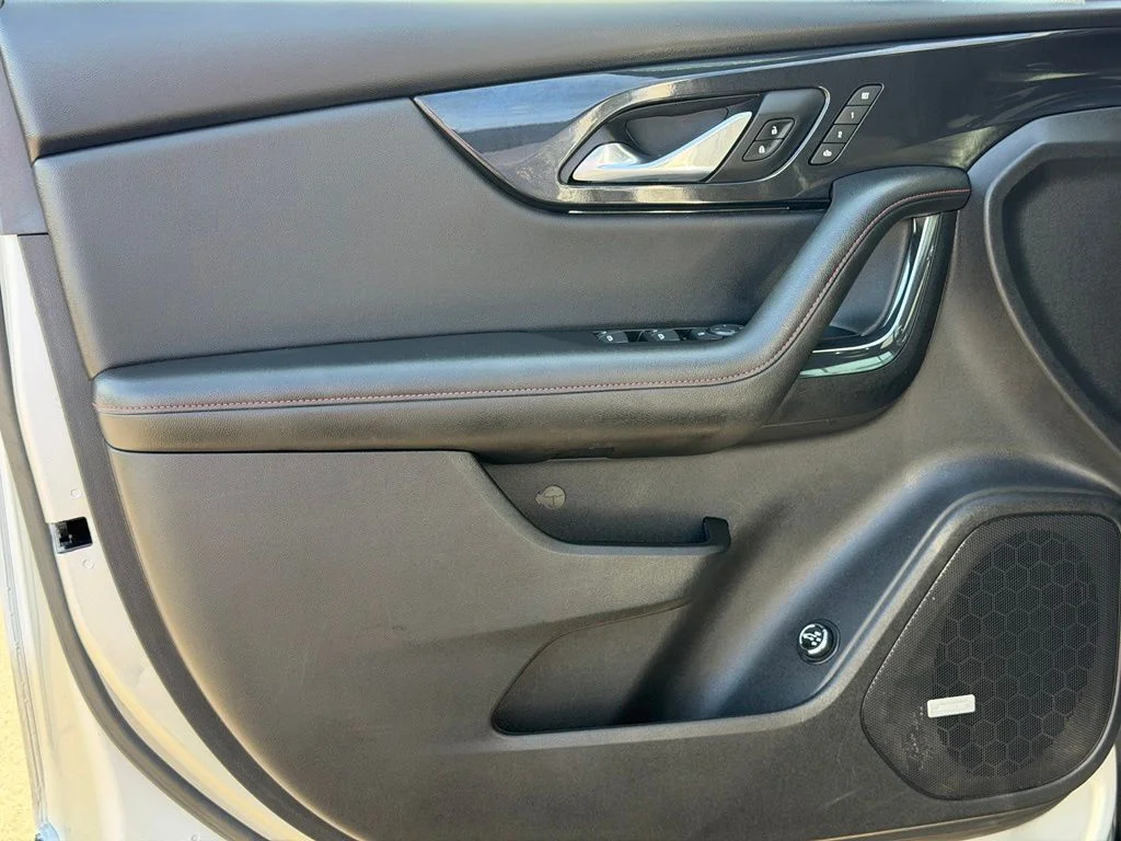 Used 2020 Silver Chevrolet RS image 23