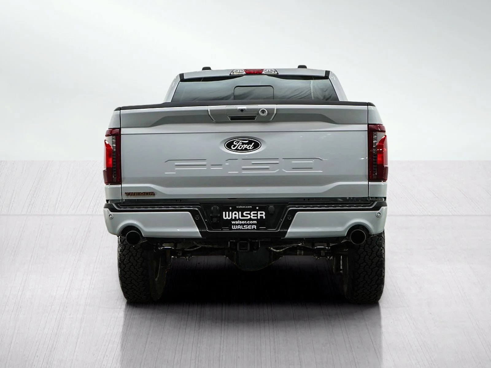 Used 2025 Space White Metallic Ford Tremor image 4