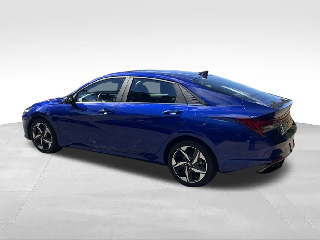 Used 2022 Blue Hyundai Limited image 3