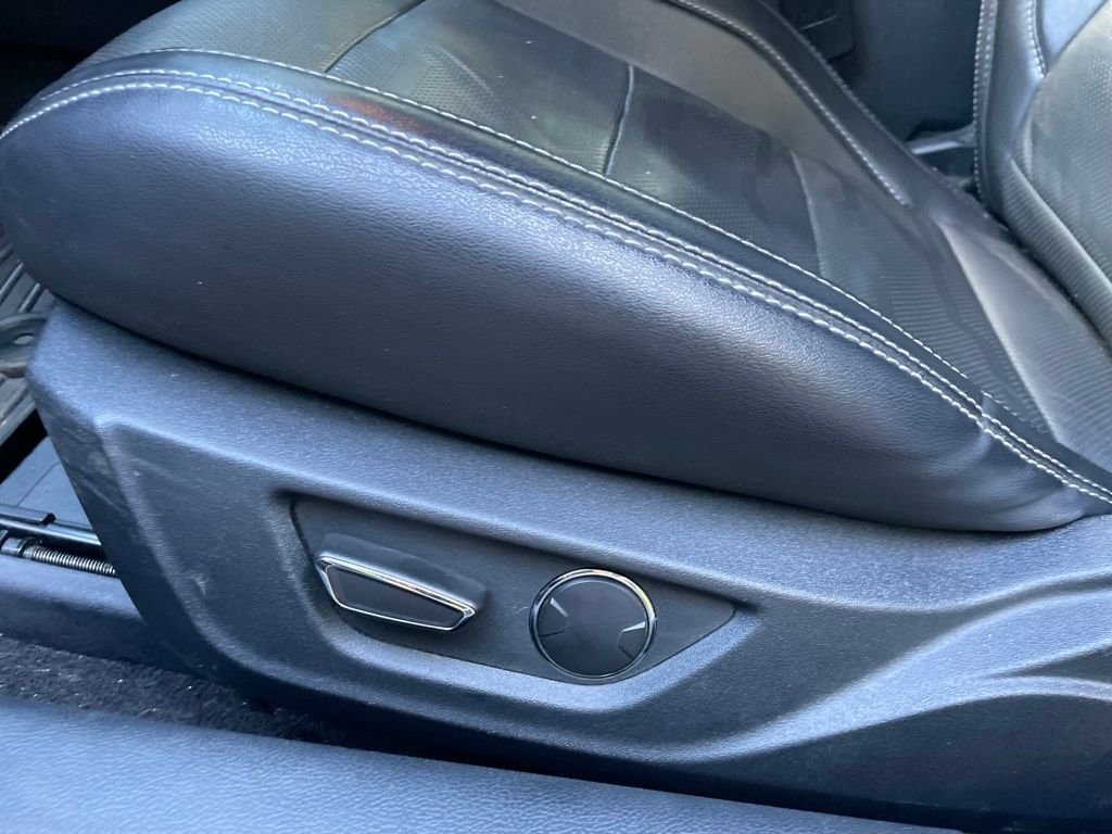 Used 2019 Blue Ford GT Premium image 11