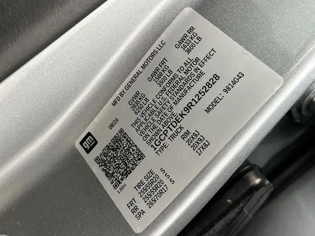 Certified Used 2024 Gray Chevrolet Z71 image 41
