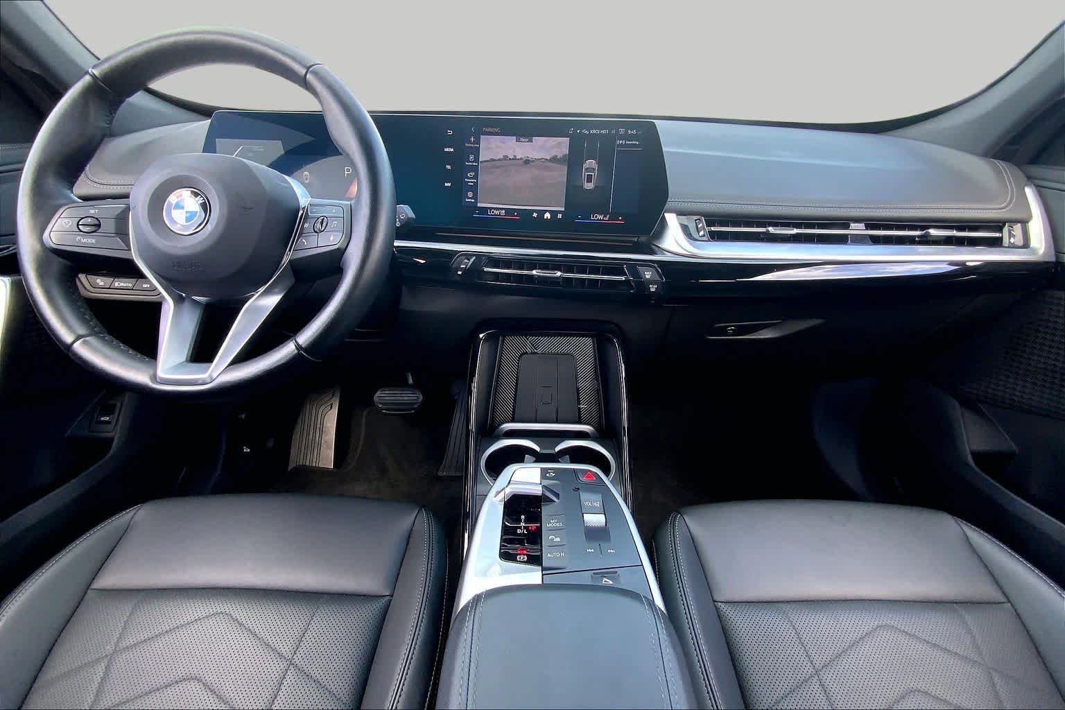 Used 2026 Mineral White Metallic BMW xDrive28i image 15