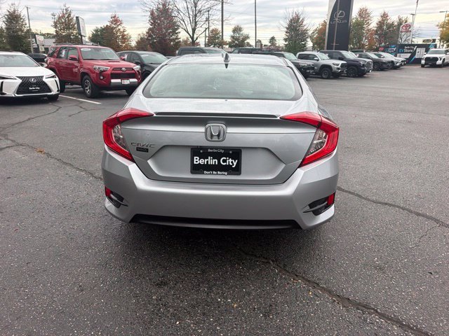 Used 2017  Honda EX-T image 5