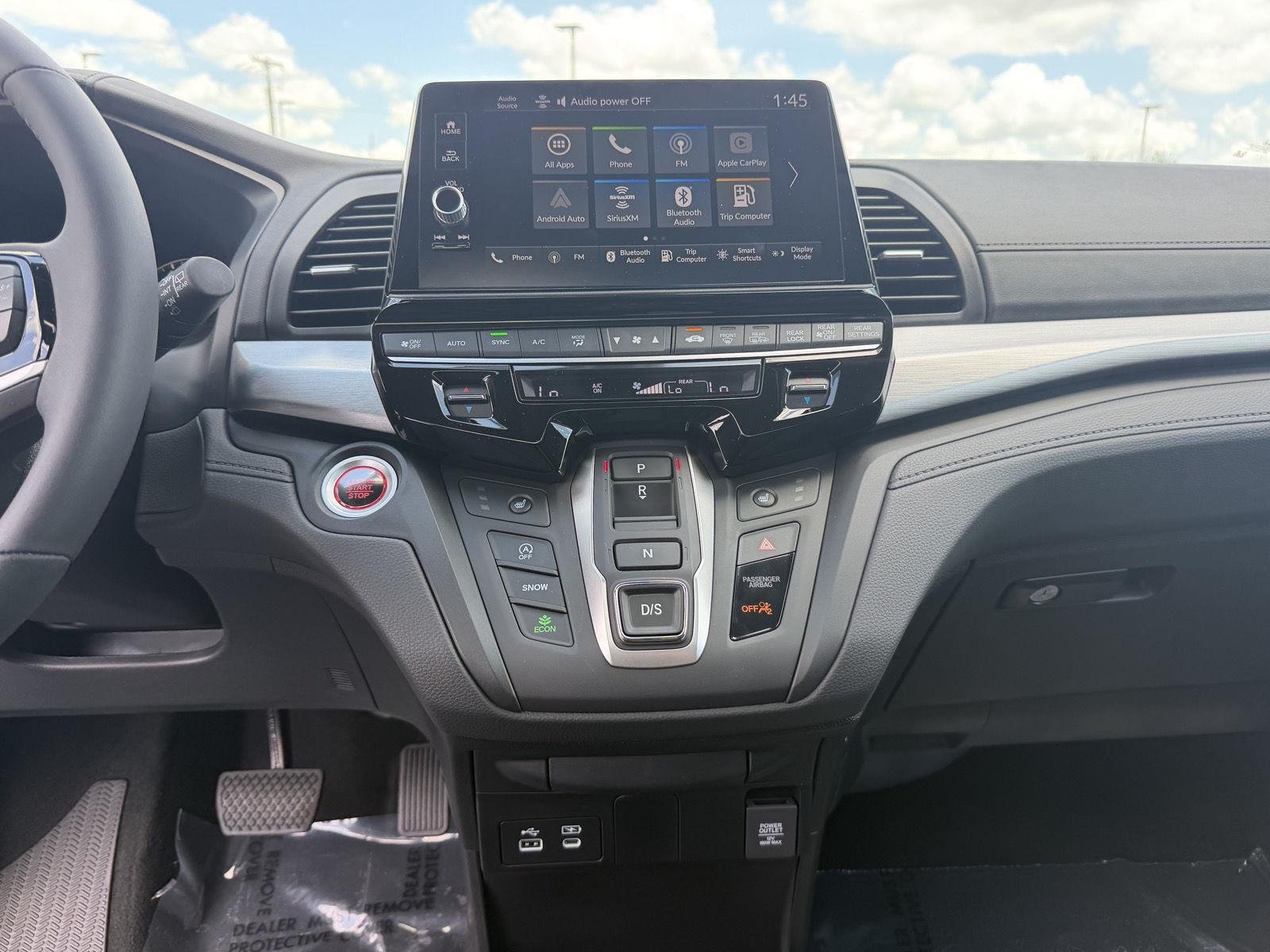 Used 2026 Platinum White Pearl Honda EX-L image 17