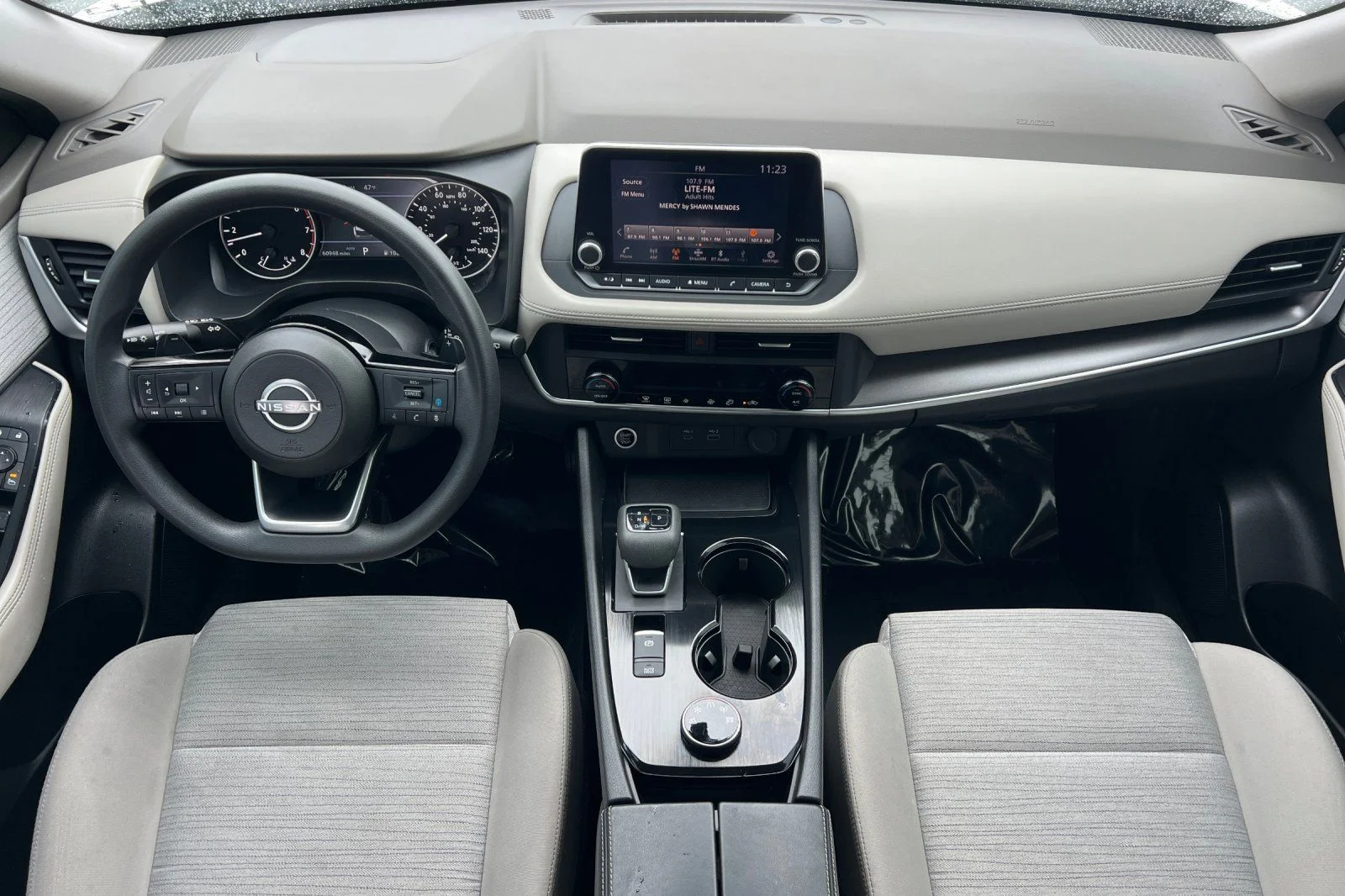 Used 2023 White Nissan SV image 10