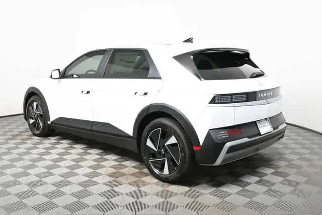 New 2026 Atlas White Hyundai SEL image 3