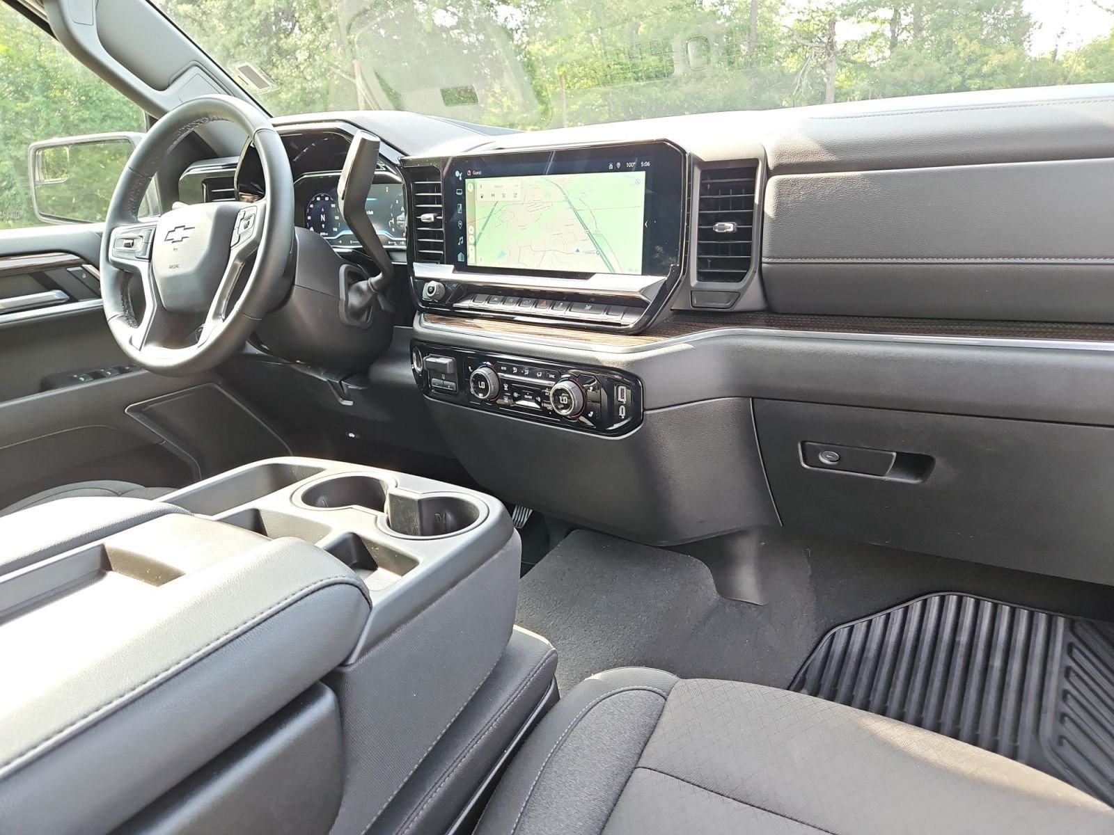 2025 Chevrolet Silverado 1500 LT - Photo 16