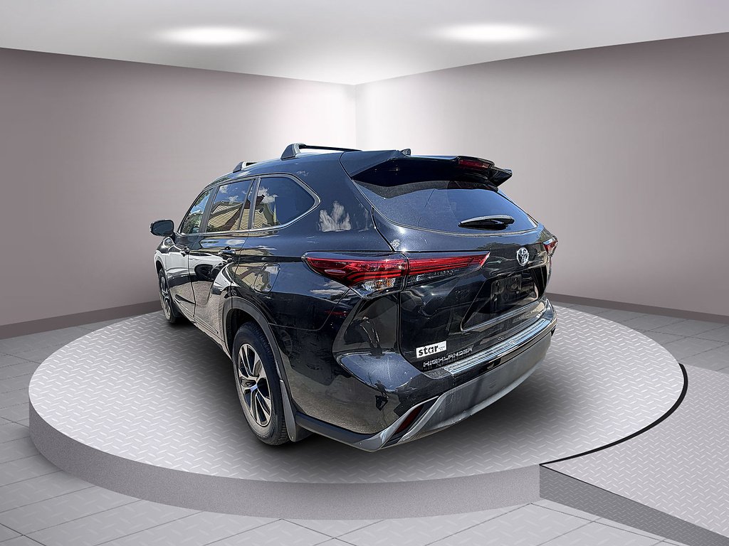 Used 2023 Midnight Black Metallic Toyota XLE image 5