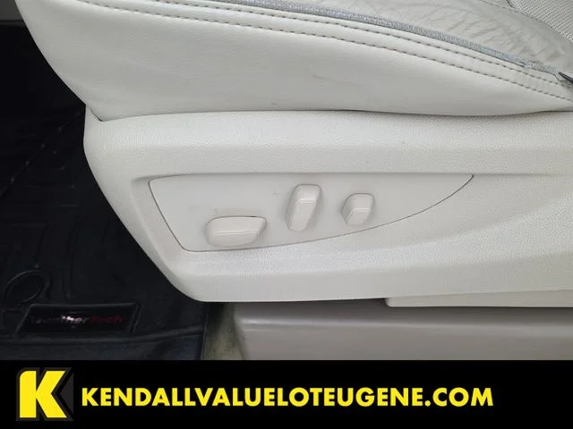 Used 2015 Brown GMC Denali image 19