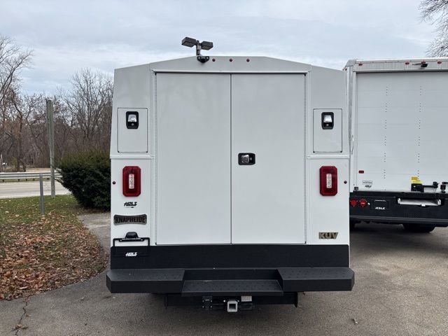 New 2025 Summit White Chevrolet 1WT image 5