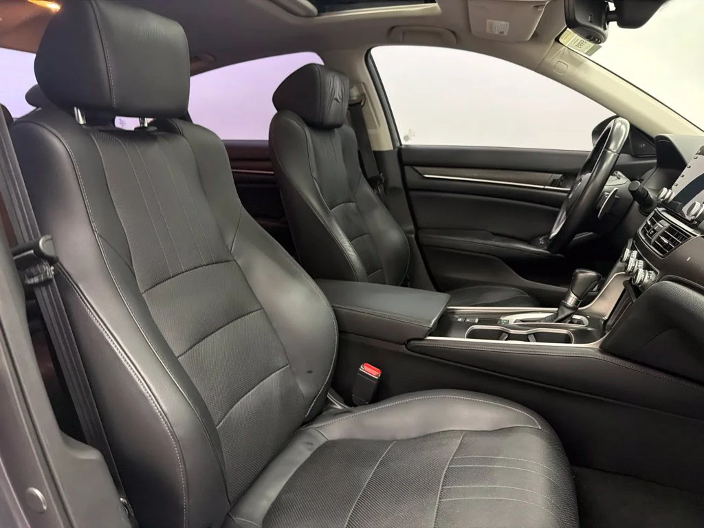 Used 2018 Gray Honda Touring image 31