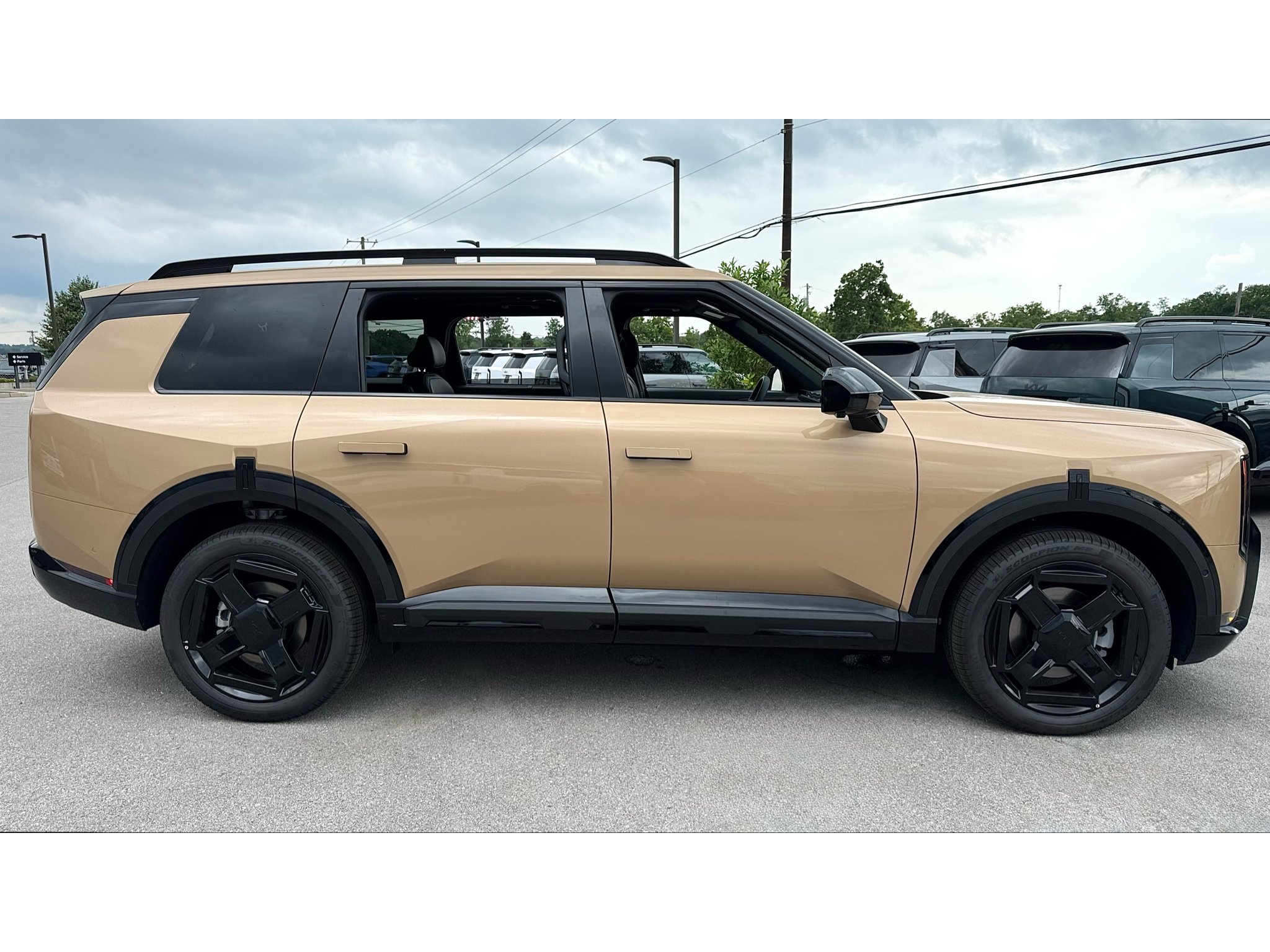 New 2027 Terrain Brown Kia X-LINE SX image 3