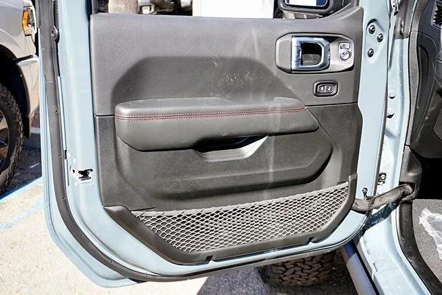 New 2026 Anvil Clear-Coat Exterior Paint Jeep Rubicon image 29