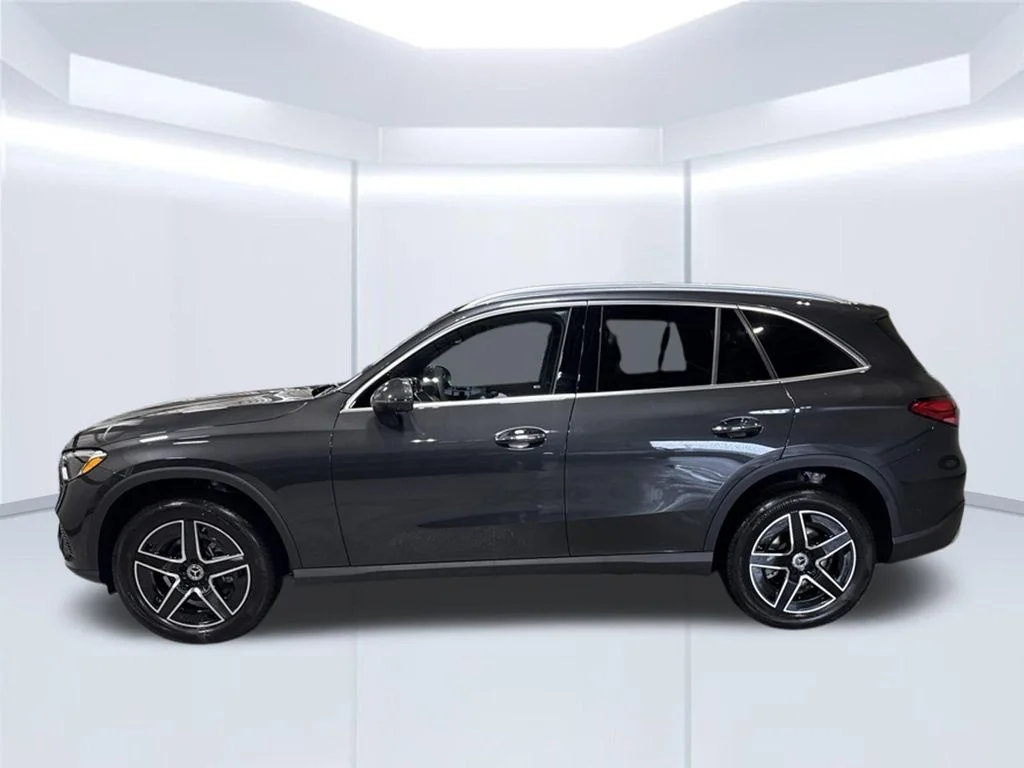 New 2027 Graphite Grey Metallic Mercedes-Benz GLC 300 image 28
