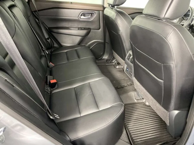 Used 2023 Gray Nissan SL image 12