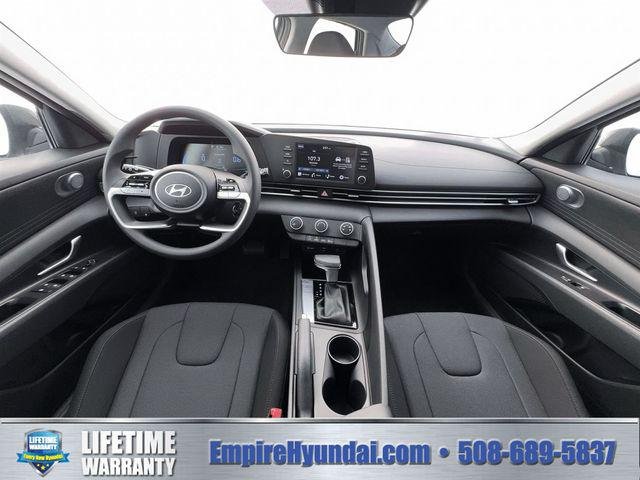 New 2026 Gray Hyundai SE image 13