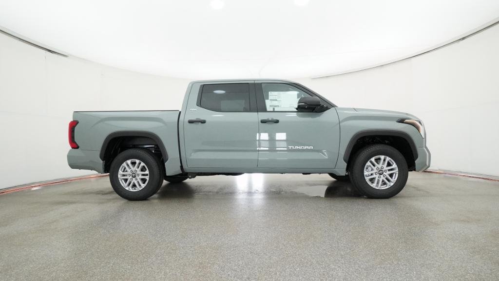 New 2026 Lunar Rock Toyota SR5 image 3