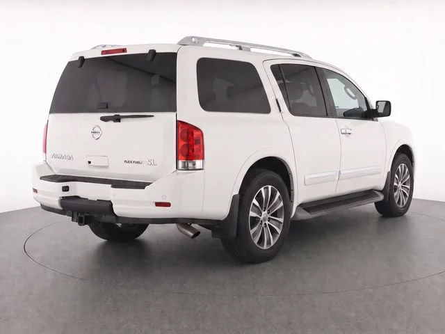 Used 2015 Pearl White Nissan SL image 3