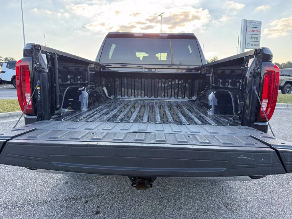 Used 2025 Silver GMC SLT image 22