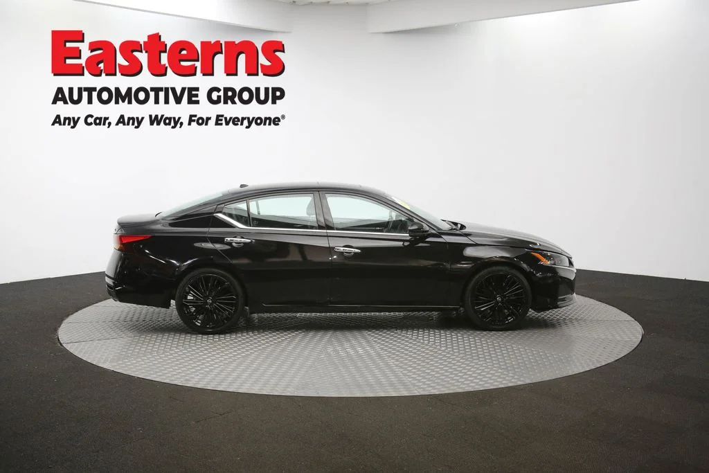 Used 2023 Black Nissan 2.5 SL image 44