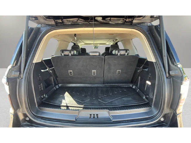 Used 2019 Black Ford Platinum image 32