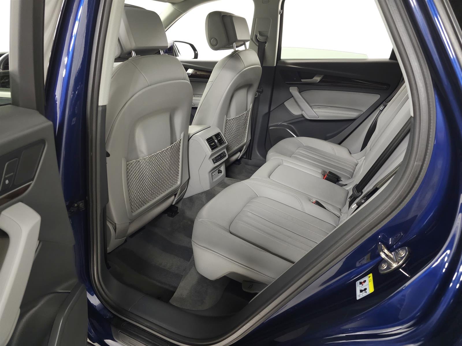 Used 2019 Blue Audi quattro Premium Plus 45 TFSI image 27