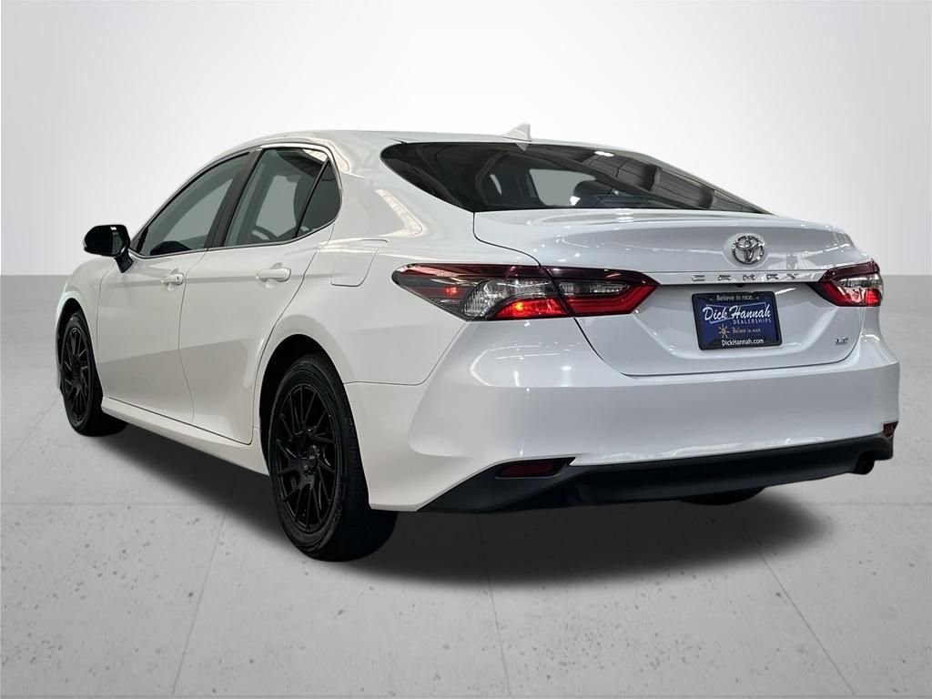 Used 2023 Ice Toyota LE image 14