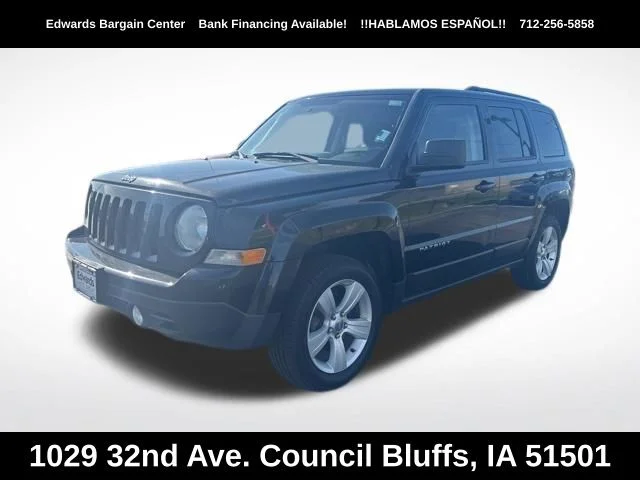 Used 2014 Black Jeep Latitude image 3