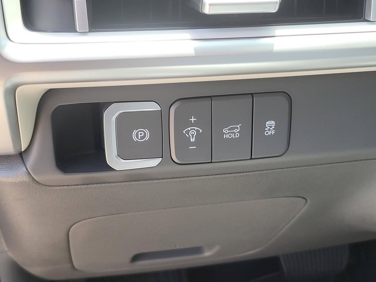 New 2026 Phantom Black Hyundai SE FWD image 15