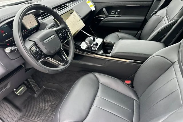 New 2026 Borasco Grey Land Rover Dynamic SE image 9
