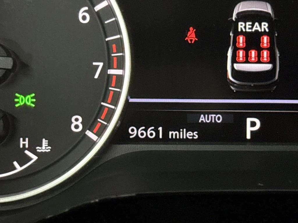 Used 2025 Gun Metallic Nissan SL image 25