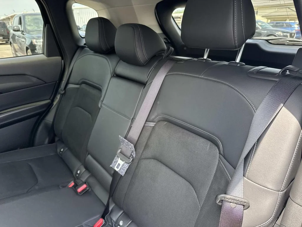 New  White Mazda 2.5 S Select image 8