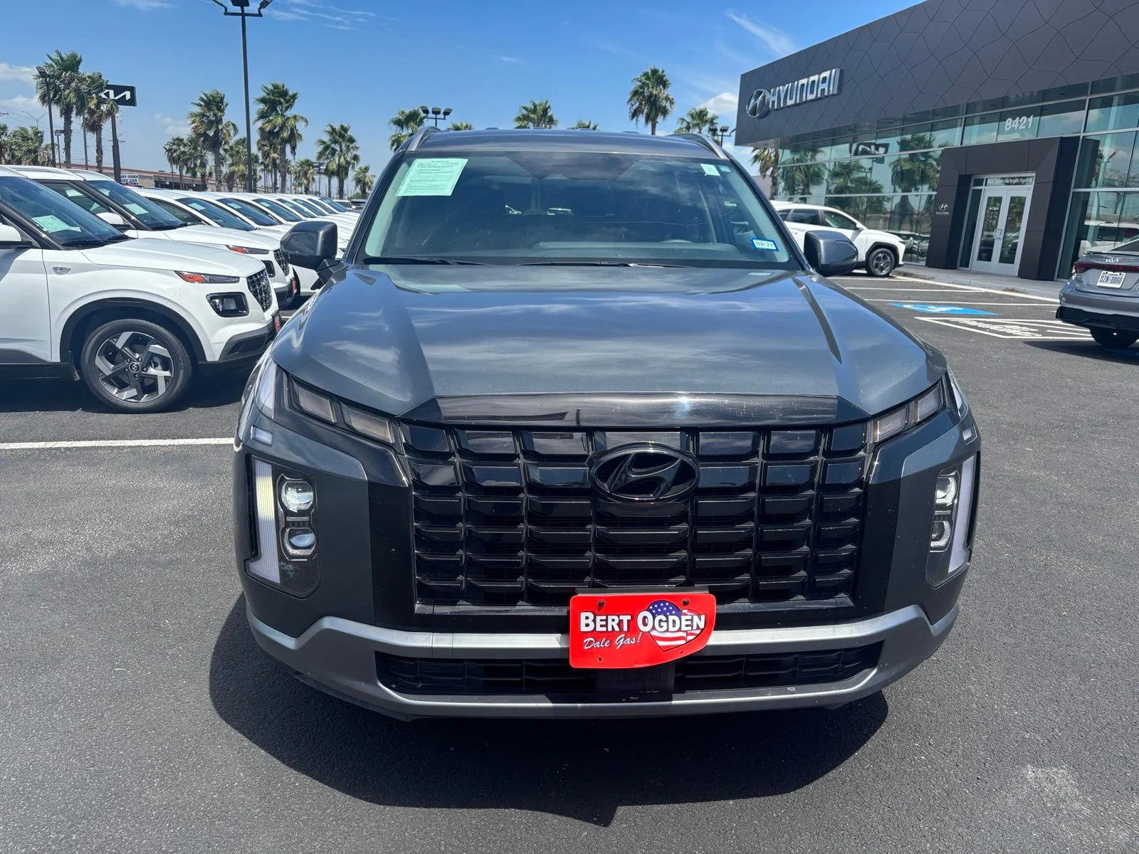Used 2025 Gray Hyundai SEL image 2