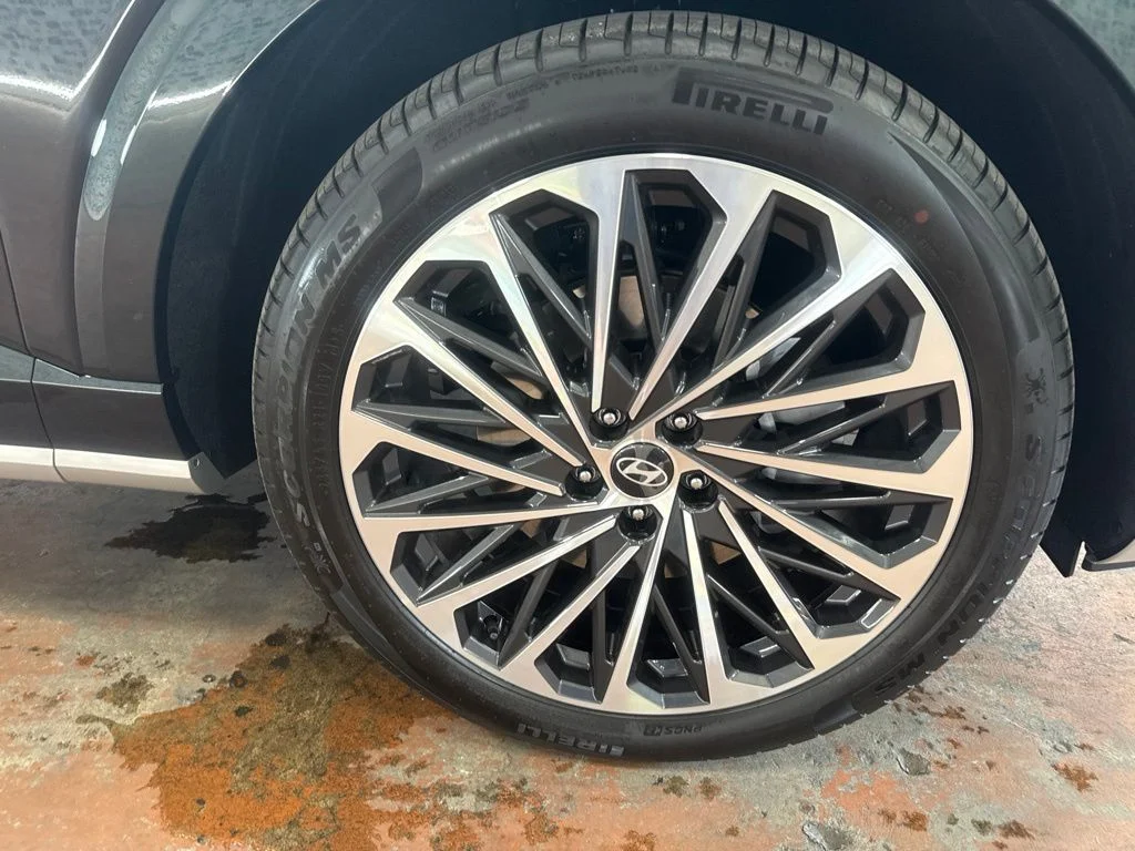 New 2027 Robust Emerald Pearl Hyundai SEL image 11
