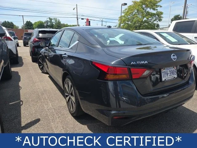 Used 2021 Blue Nissan 2.5 SV image 2