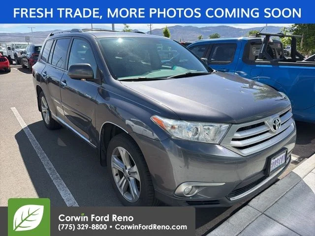 Used 2011 Gray Toyota Limited image 1