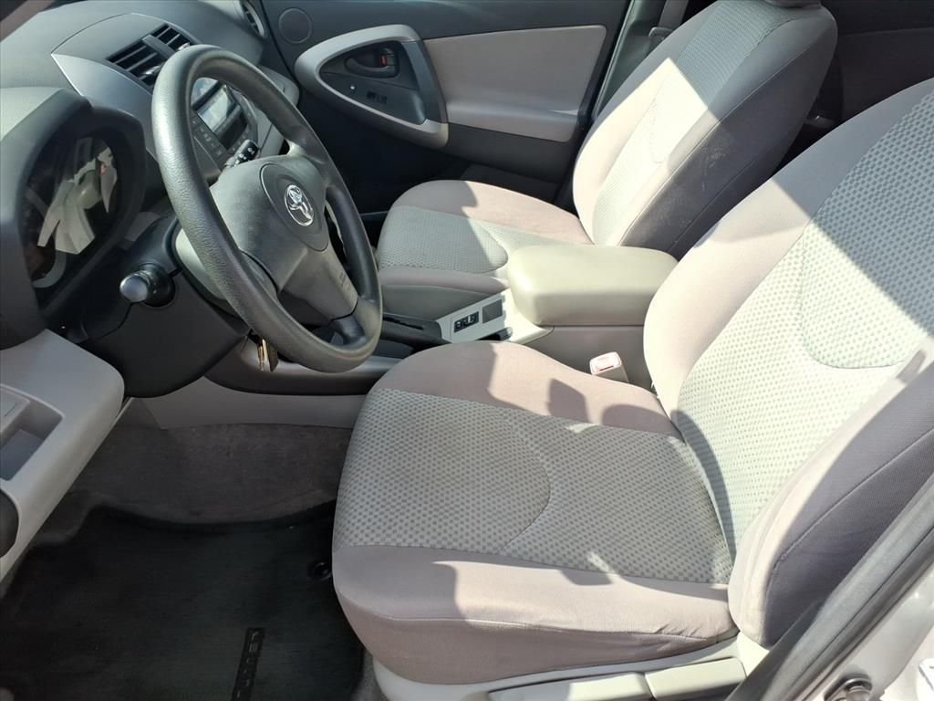 Used 2006 Silver Toyota Base image 12