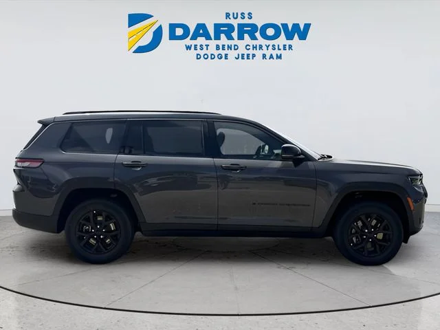 New 2026 Baltic Gray Metallic Clear-Coat Exterior Paint Jeep Laredo image 7