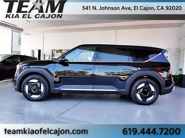 New 2026 Black Kia Wind image 6