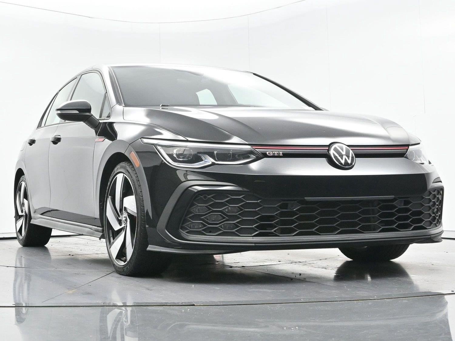 Used 2024 Mythos Black Metallic Volkswagen S image 45