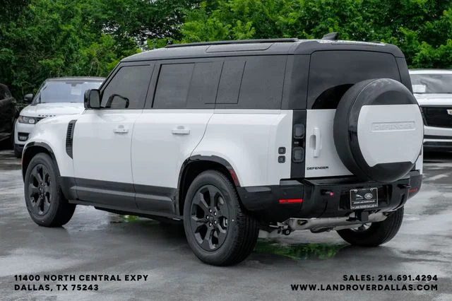 New 2026 Fuji White Land Rover X-Dynamic SE image 10