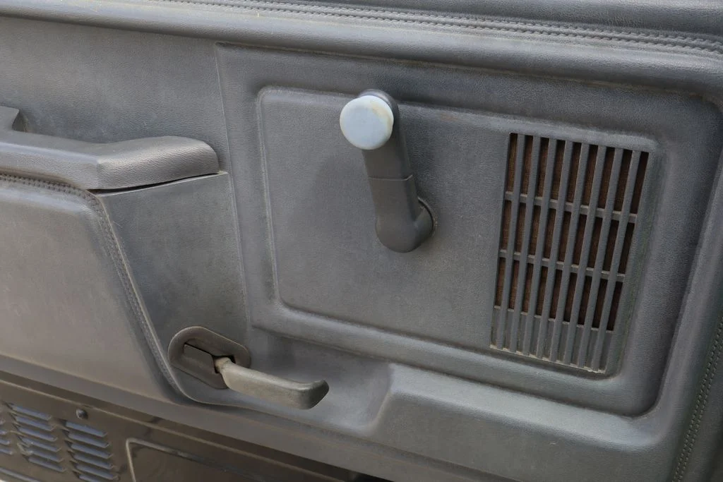Used 1987  Ford F8000 image 16
