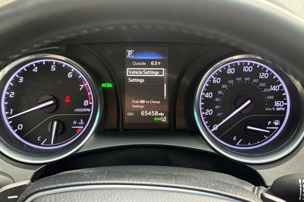 Certified Used 2018 Gray Toyota SE image 29